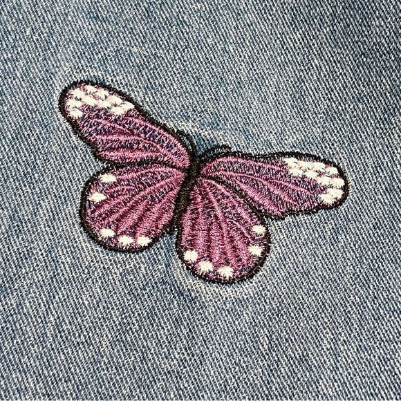 Butterfly Embroidered Cropped Raw Edge Denim Size 3XL - Picture 6 of 14